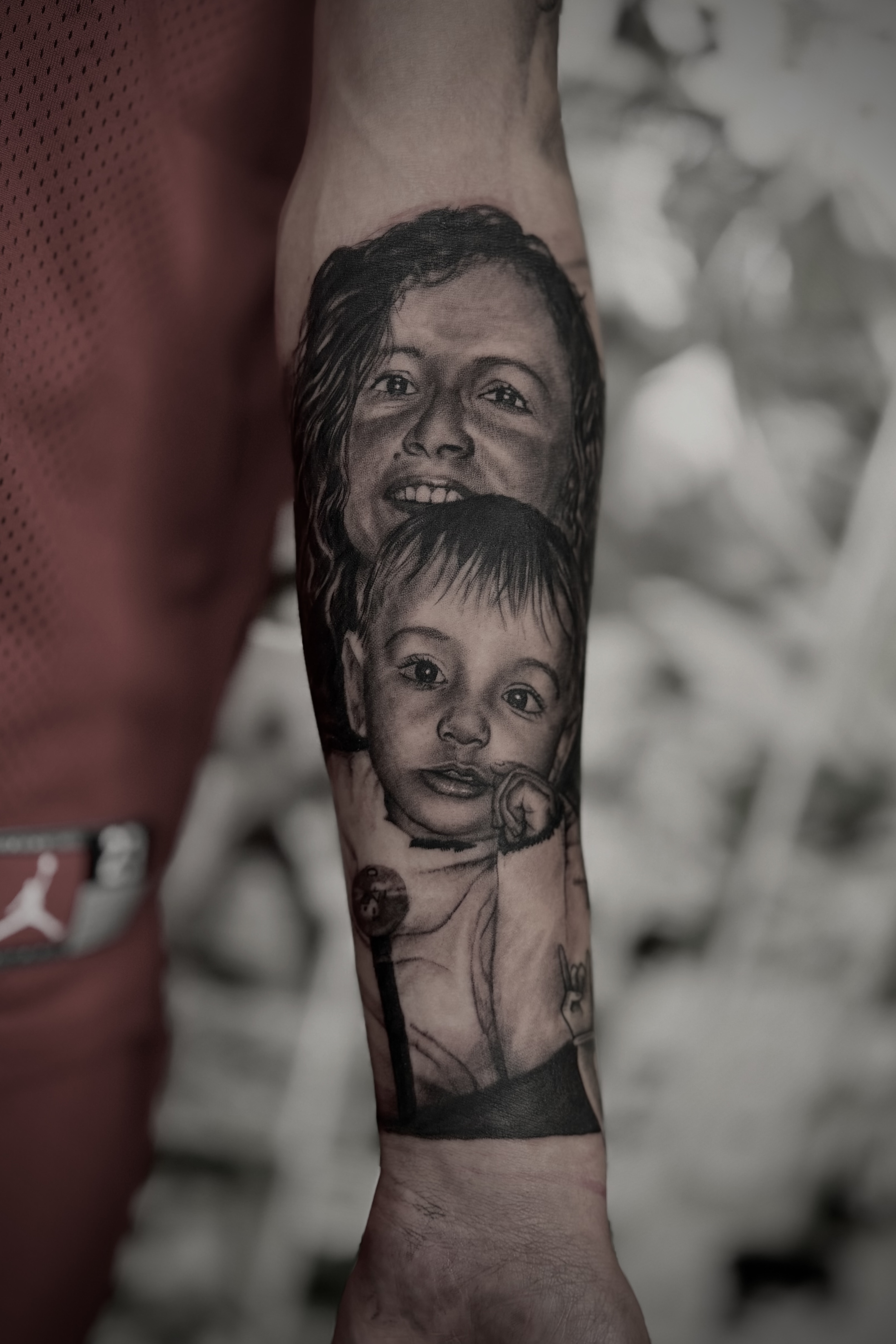 Tatuaggio realistico black and grey