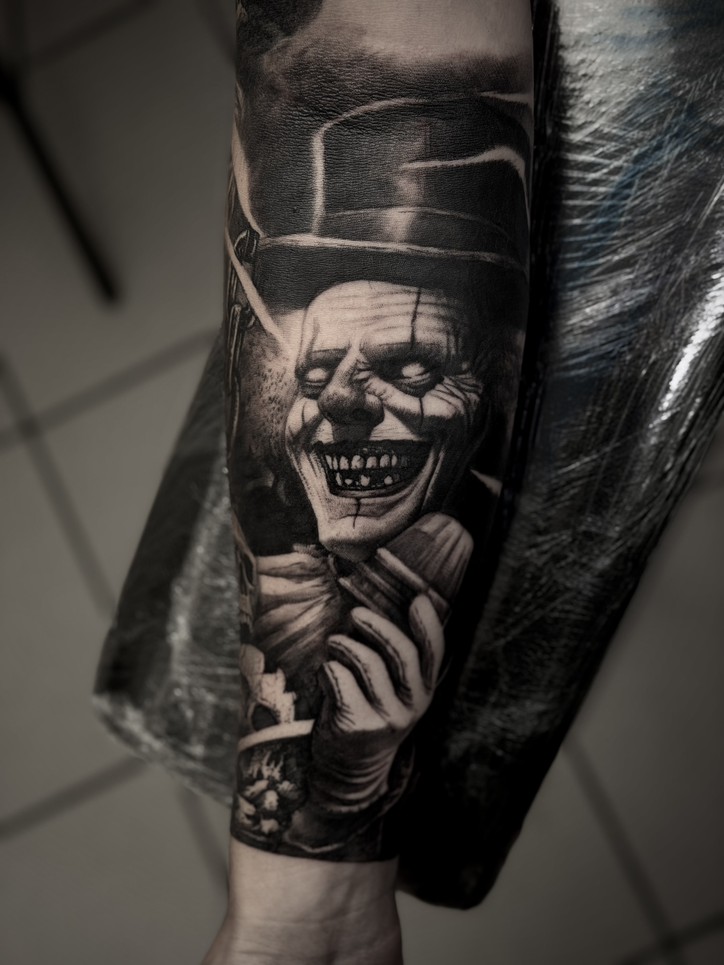 Tatuaggio realistico black and grey