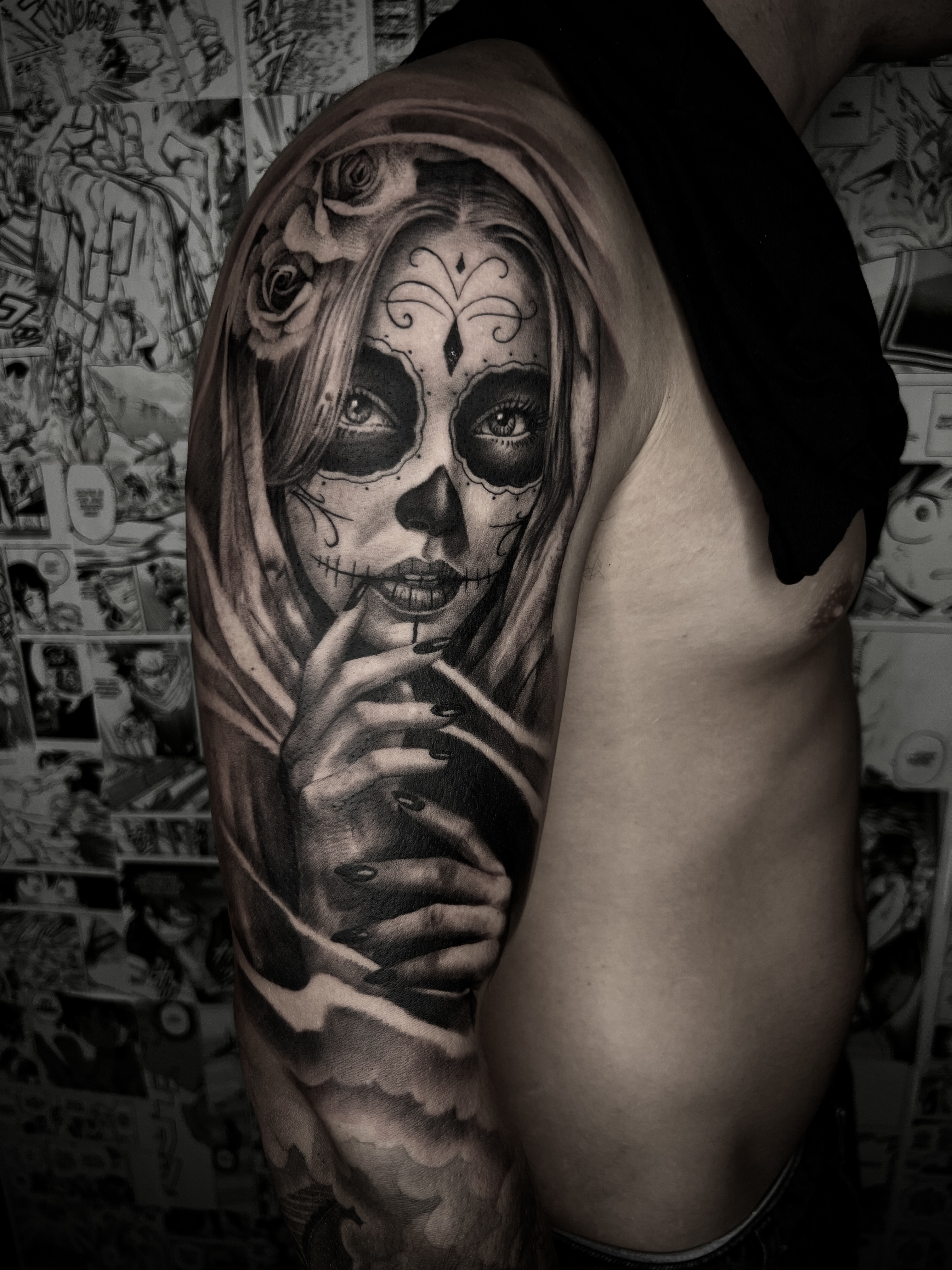 Tatuaggio realistico black and grey